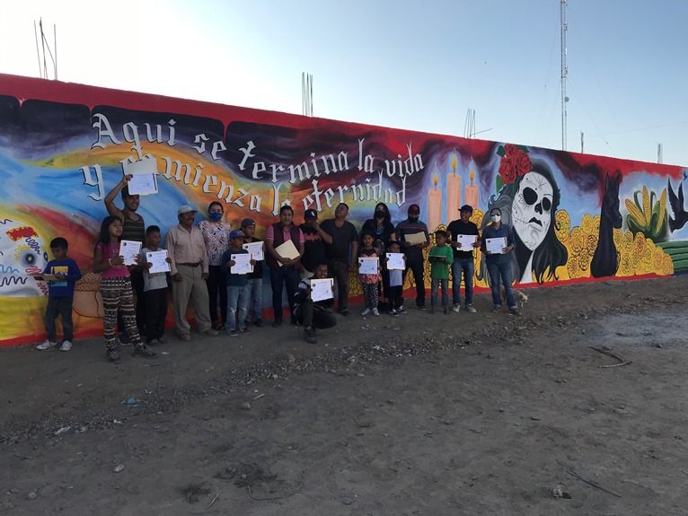Comunidad Triqui de San Quintín realiza mural Las Misiones