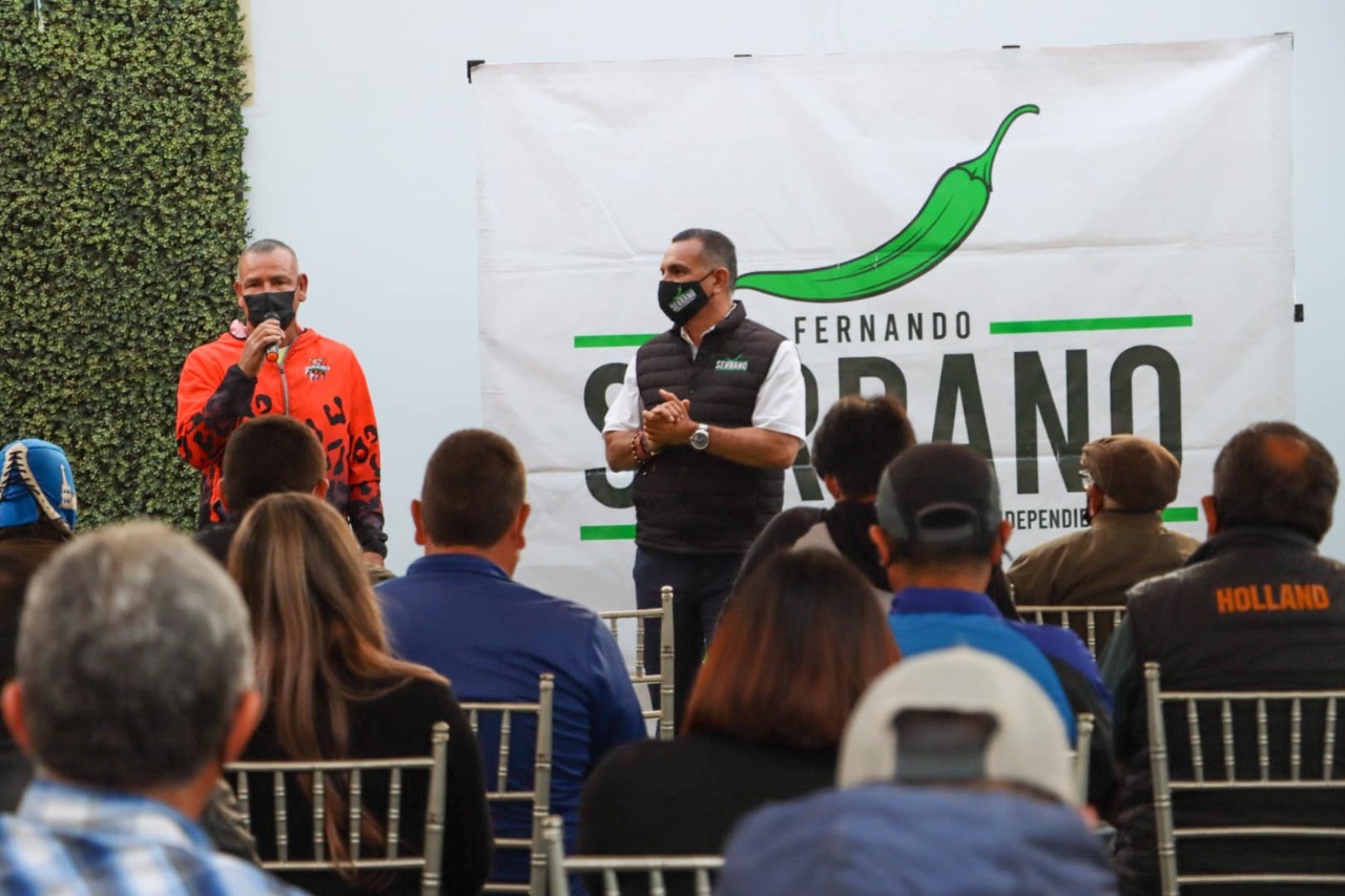 Fernando Serrano busca impulsar el apoyo a deportistas de Rosarito