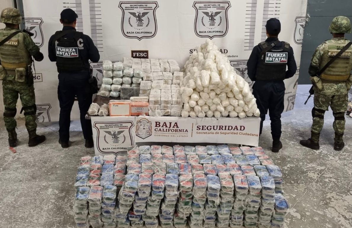 Decomisan cargamento de más de 800 mil dosis de droga y ubican narco bodega