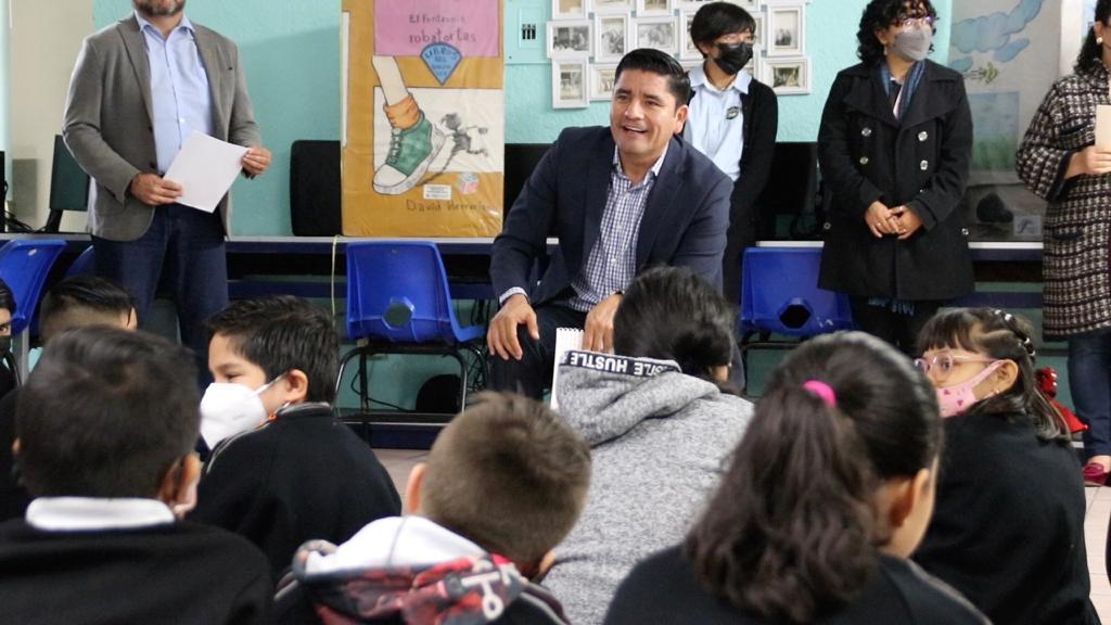 Secretario de Gobierno promueve la lectura en alumnos de primaria municipal