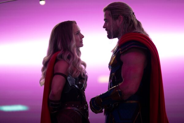 Entre Dioses, niños y romance: Thor