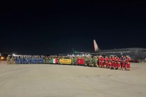 Personal Naval del equipo de USAR-Marina del “Grupo de Rescate Frida”, viaja a Turquía para brindar apoyo a la población civil afectada por el sismo
