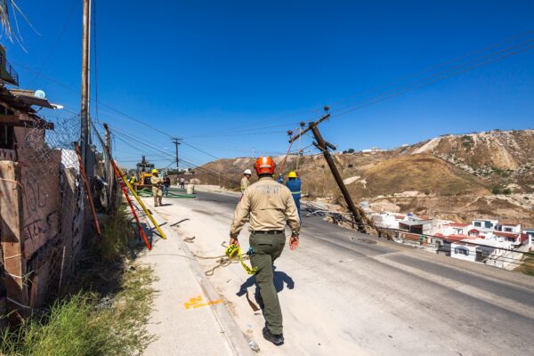 Atiende Ayuntamiento de Tijuana deslizamiento en Camino Verde con inmediatez