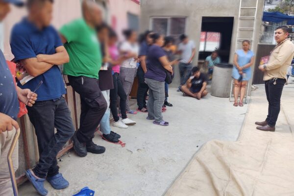 Alerta Ayuntamiento a migrantes de quedar suspendidos por cinco años a quienes crucen  el muro